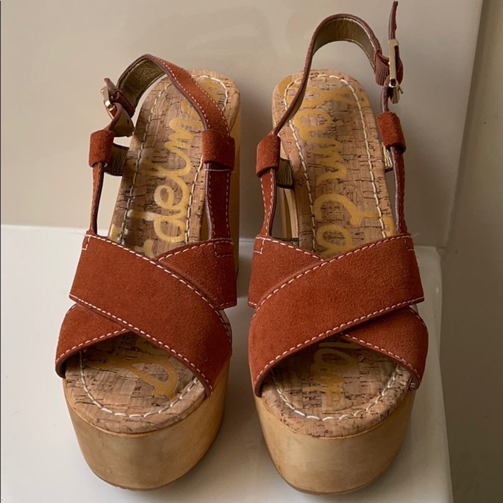 Gorgeous Sam Edelman Suede Heels.